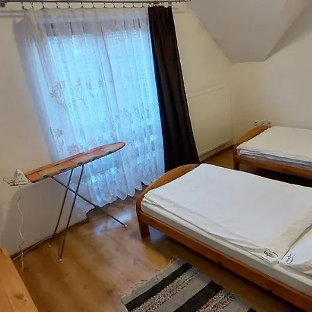 게스트하우스 Szabo Jozsef Evangelikus Vendeghaz Balassagyarmat