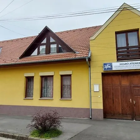 Szabo Jozsef Evangelikus Vendeghaz 게스트하우스 Balassagyarmat