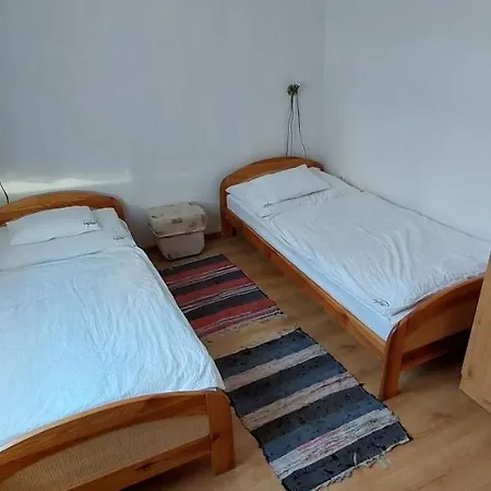 게스트하우스 Szabo Jozsef Evangelikus Vendeghaz Balassagyarmat