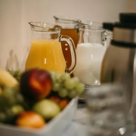 Szabo Jozsef Evangelikus Vendeghaz 게스트하우스 *